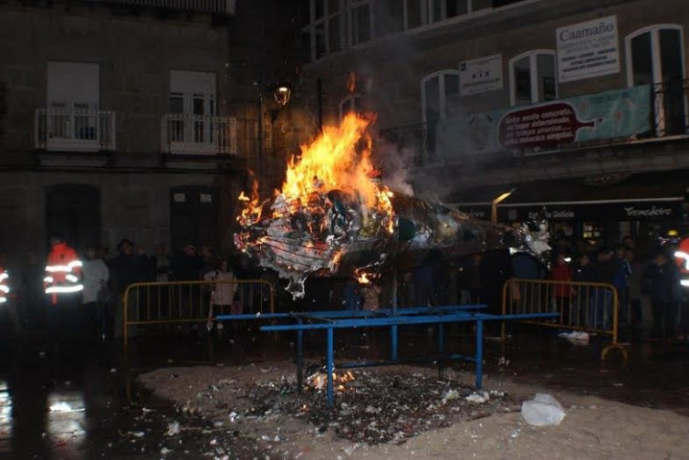 En dúas horas, procesión coa sardiña