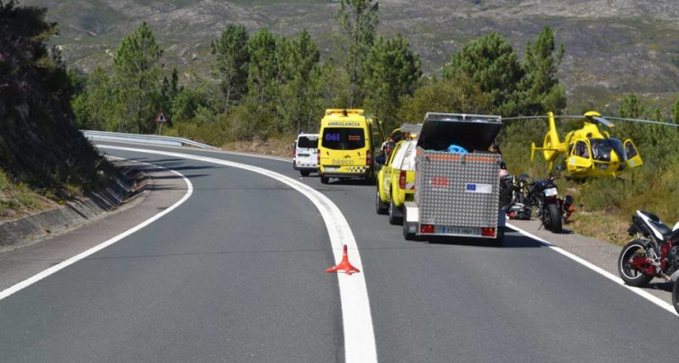 Accidente de motos en Lobios