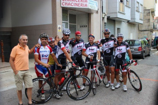 Ó EQUIPO  INELGA DE XINZO, GAÑADOR DA VOLTA A LIMIA BAIXA 2014 CELEBRADA EN BANDE