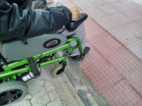 Xinzo acumula beirarrúas ás que non se pode acceder en cadeira de rodas