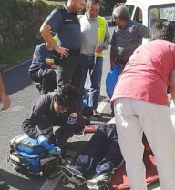 TIVO QUE SER EVACUADO EN HELICOPTERO POR UNHA PICADURA DE ABELLA