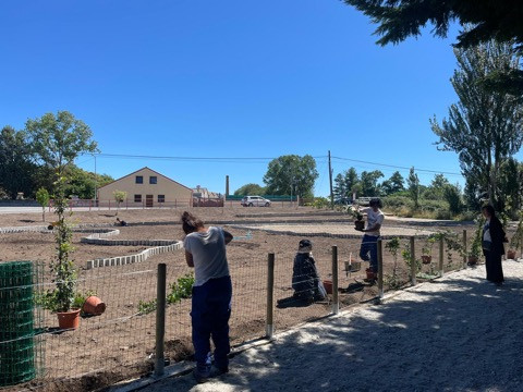 Unha nova zona de esparcemento para veciños e peregrinos á beira do río Limia