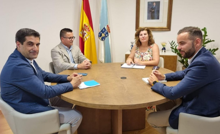 Susana Vazquez mantivo unha reunión de traballo co conselleiro de Medio Rural