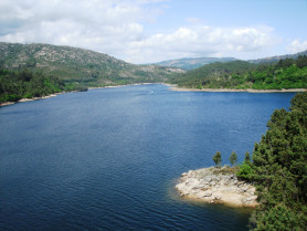 Deteñen en Lobios a sete persoas en relación coa moza achada morta no embalse de Lindoso no 2016
