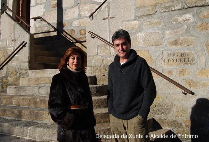 A Delegada da Xunta en Ourense reúnese co alcalde de Entrimo
