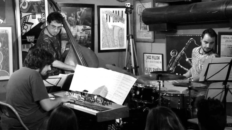 Volve a música  internacional a Arca de Noe