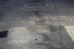 DIS QUE DIN…que os veciños da rúa S.Roque andan “pelín mosqueados”.