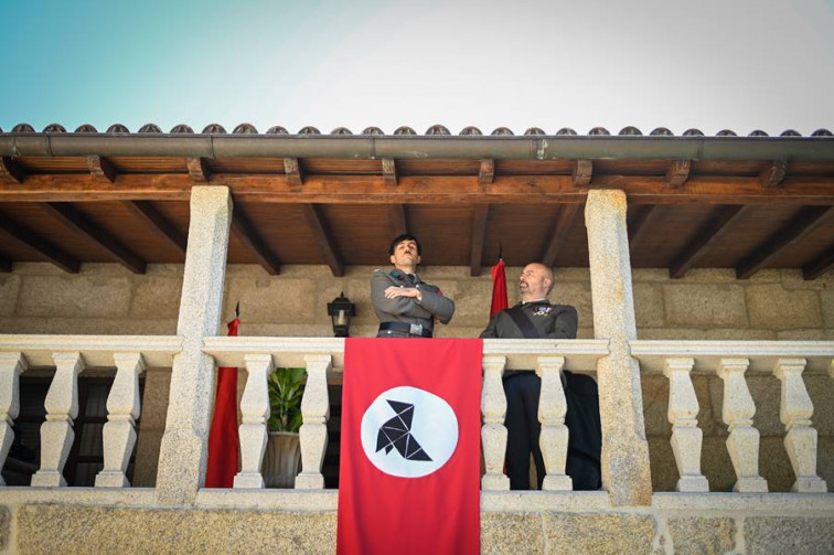 Xinzo vestirase de gala, ata con alfombra vermella