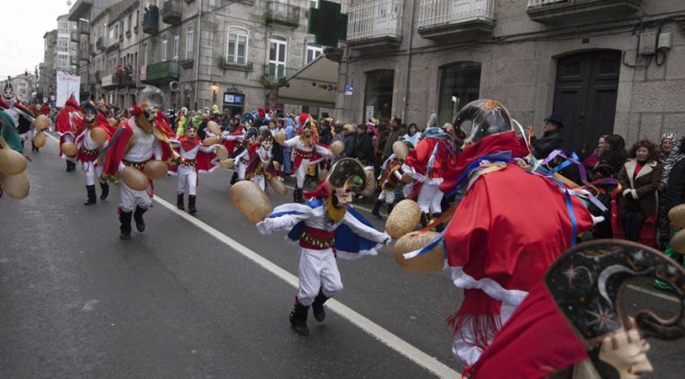 Mañá as 12 comeza o desfile do Entroido 2019