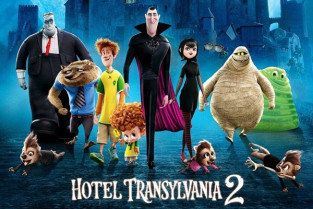 Cine ó aire libre en Vilar de Santos co filme Hotel Transylvania 2