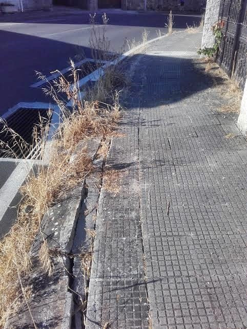 Beirarrúas perigosas en Baronzás