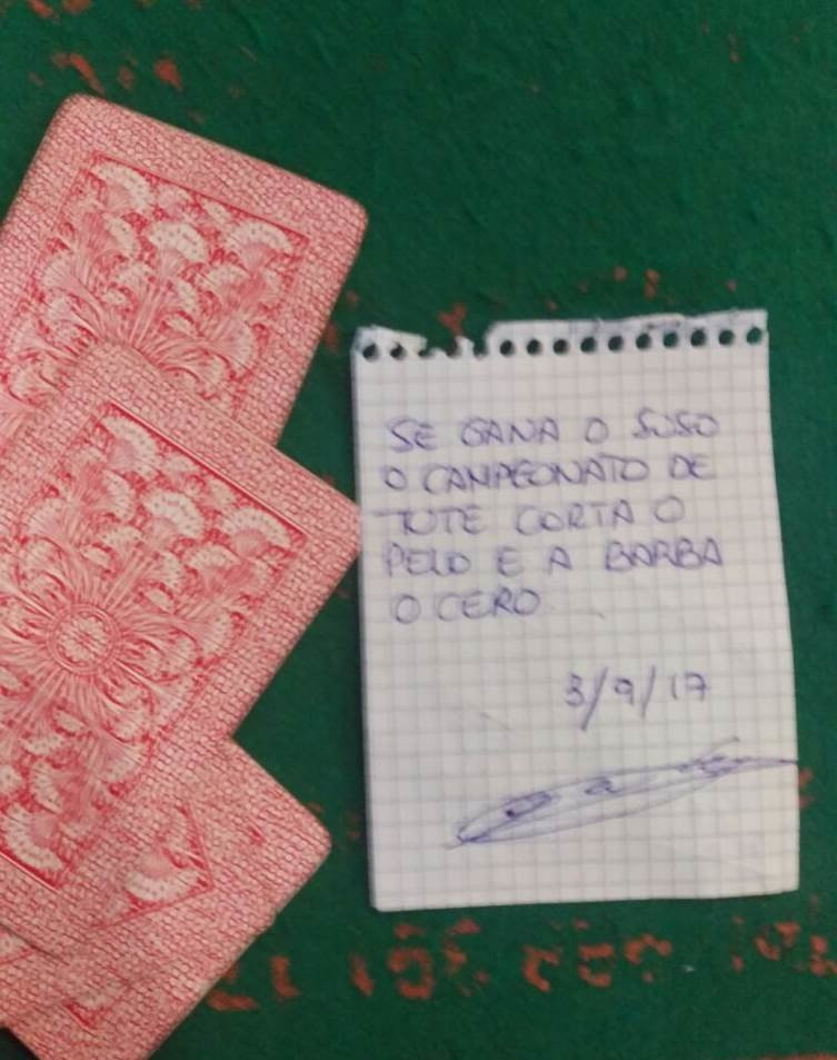 DIS QUE DIN ..que ó xa afamado campionato de tute das festas de Morgade desta noite, está desbordado pola expectativa.