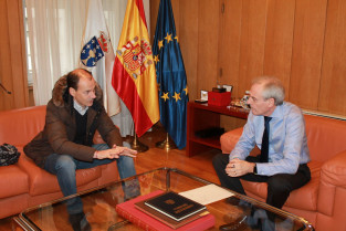 O subdelegado do Goberno recibiu hoxe a Xan Jardón en Ourense