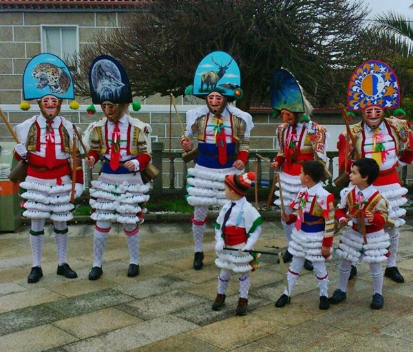 Os Peliqueiros visitaron Sarreaus no domingo Corredoiro