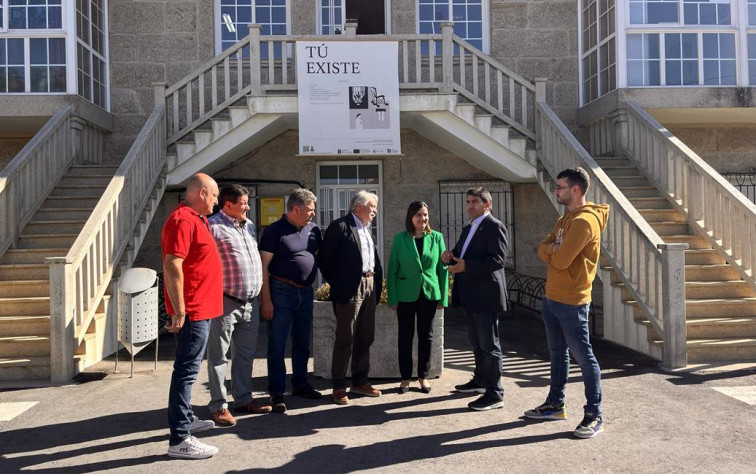 O delegado do Goberno visitou coa alcaldesa de Rairiz o Castelo da Saínza