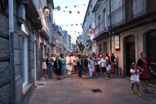 O San Roque saiu en procesión polas rúas de Xinzo