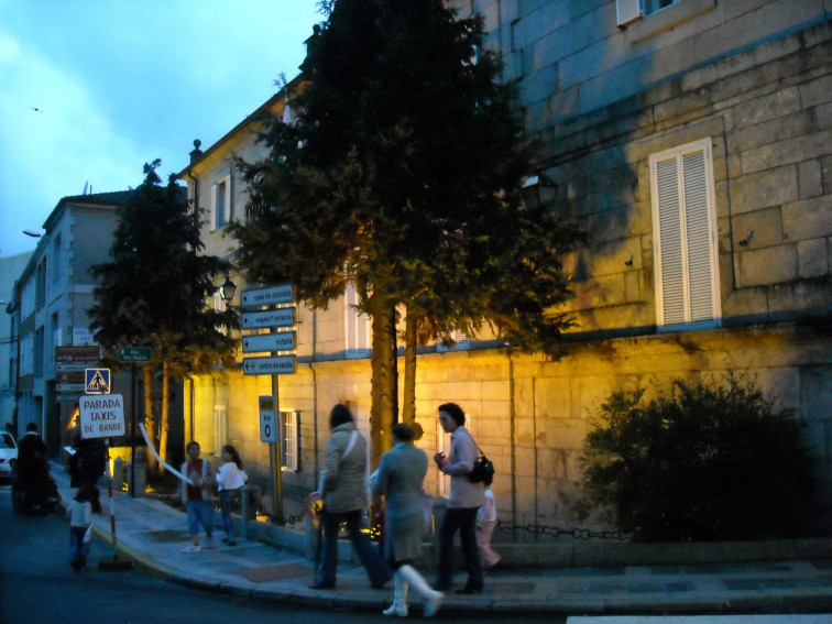 A biblioteca de Bande abrirá como ludoteca durante o verán