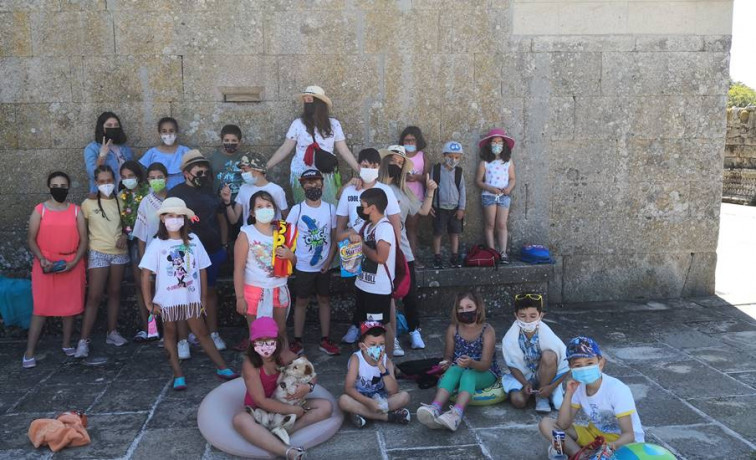 Continúa o campamento de lecer en Sandiás