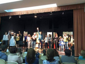 Xornada de portas abertas para coñecer de preto a Asociación de Teatro Aneis