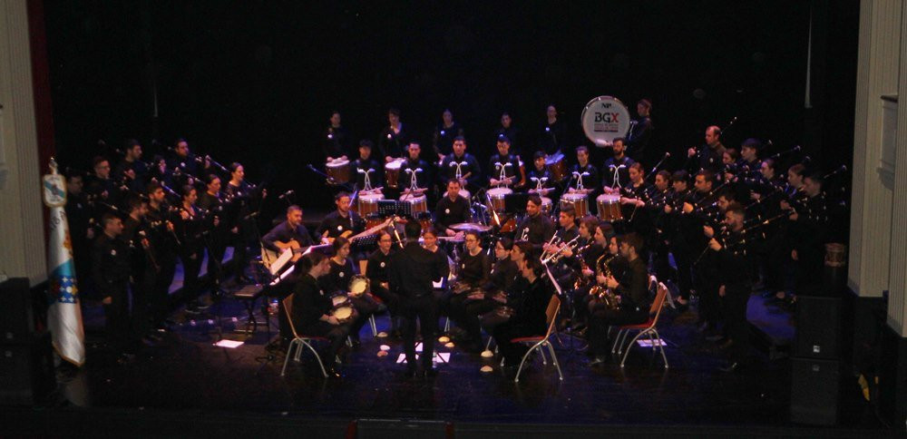 O teatro Principal vibrou coa banda de Xinzo