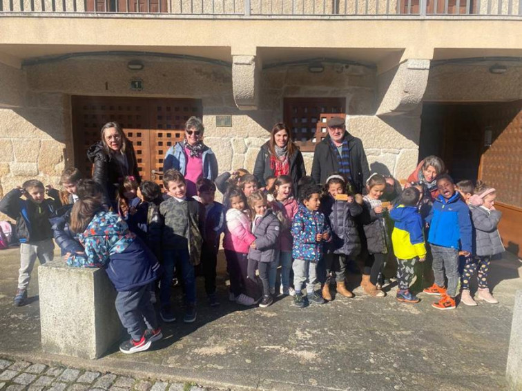 Escolares de Xinzo visitan o  Centro de Interpretación da Lagoa