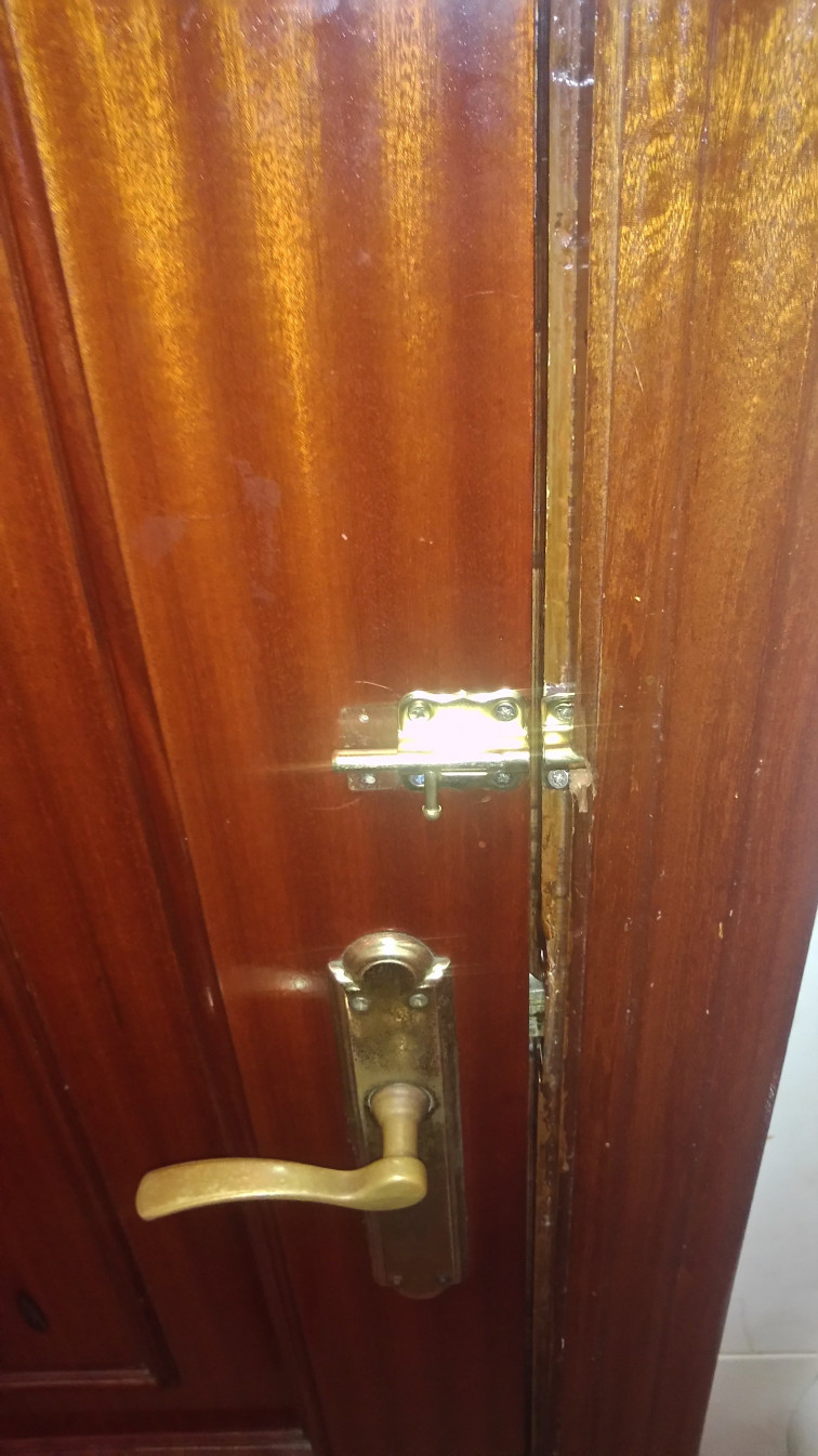 Xa temos pestillo para poder obrar tranquilos