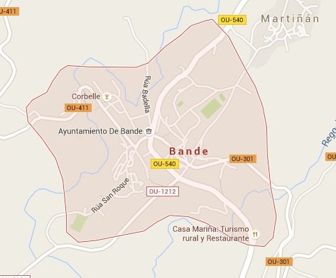 Un home ferido tras cortarse cunha motoserra en Bande