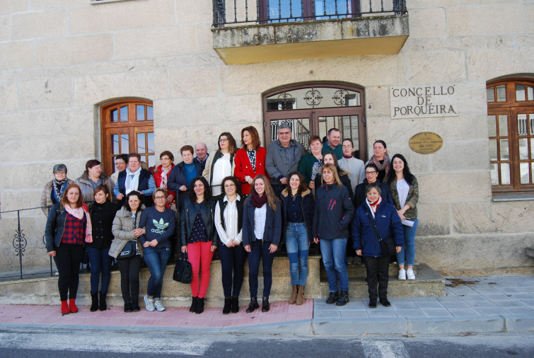 A delegada da Xunta participou nun acto polo Día da Muller en Porqueira