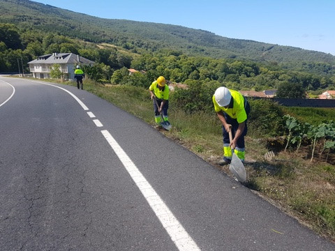Comezan as obras de sendas peonís en Muíños