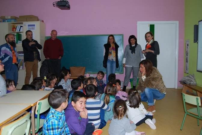 O programa ‘Coidando a miña boca’ iniciouse hoxe no CEIP dos Blancos