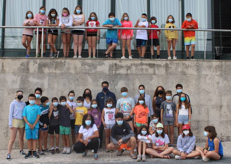 O  delegado da Xunta visitou o campamento xuvenil que se desenrola en Bande