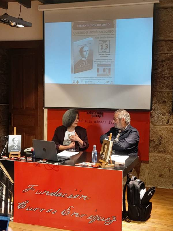 Rosa Trujillo presentou o seu último libro en Celanova