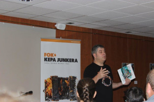 Éxito de público na visita do músico Kepa Junkera a Xinzo de Limia