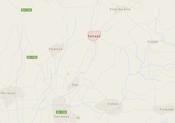 Un accidente en Tarrazo mantivo cortada a estrada dirección Sarreaus