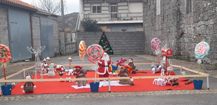 Rubiás dos Mixtos en Calvos, tamén decora as súas rúas no Nadal