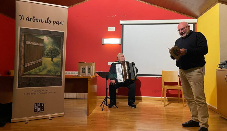“A árbore do pan”, do escritor e músico verinense Edelmiro Mateo en Sandiás