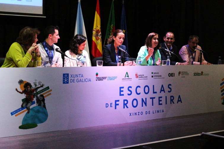 Escolas de Fronteira (Galeria de Fotos)