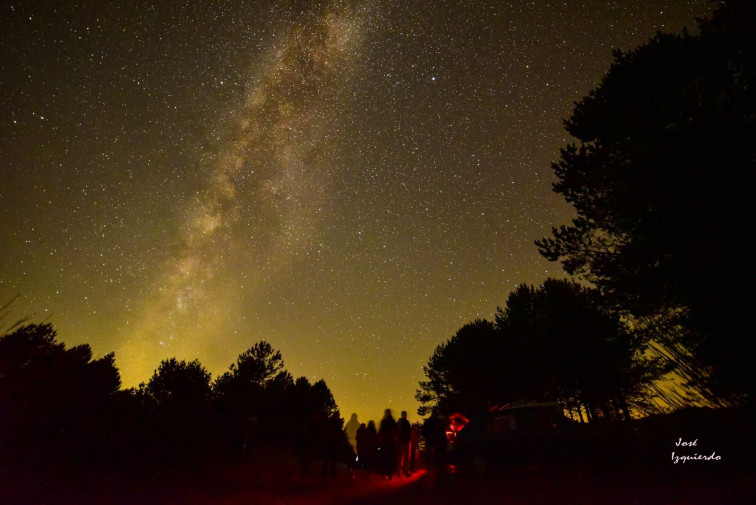 Mirar as estrelas dende o Larouco en Baltar
