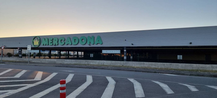 Roubos en tres supermercados de Xinzo