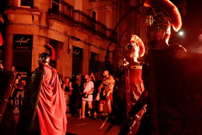ESQUECEMENTO 2024-Desfile Romanos, venres noite