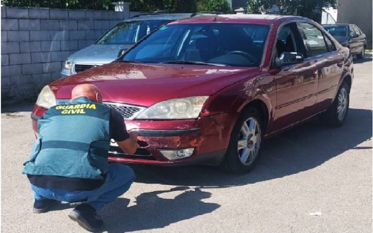 Localizado o auto que se deu a fuga no accidente de Verea