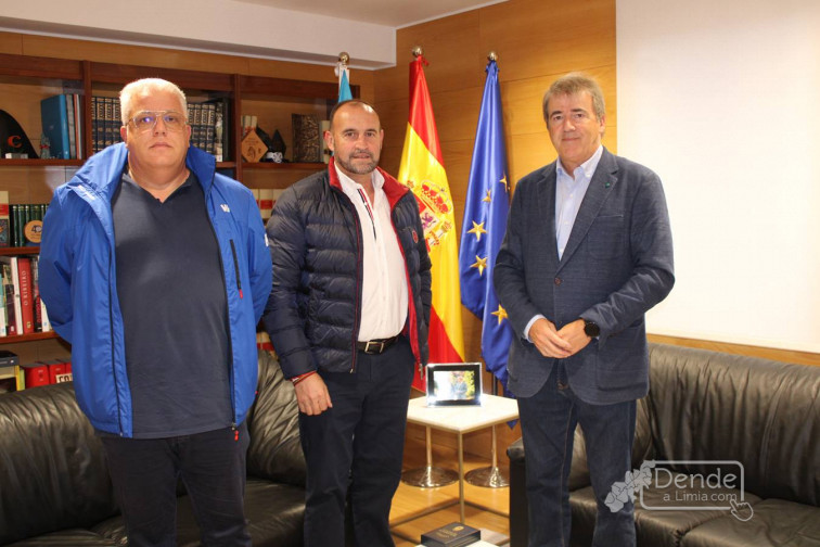 Os empresarios de Xinzo, recibidos polo delegado da Xunta en Ourense