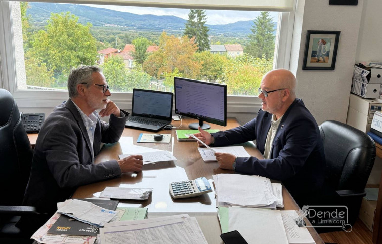 O subdelegado do Goberno visita Vilar de Barrio