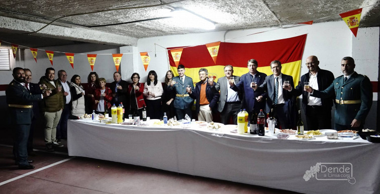 Unha invitación con música e moitos petiscos