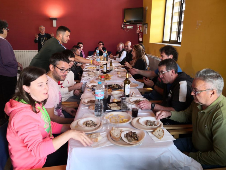 “OS COGORDOS” NAS VI XORNADAS MICOLÓXICAS EN SANDIÁS