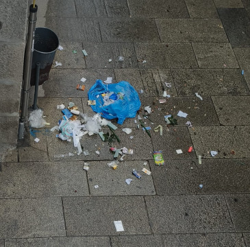 Zamora guarda silencio por las víctimas del atentado de Barcelona 