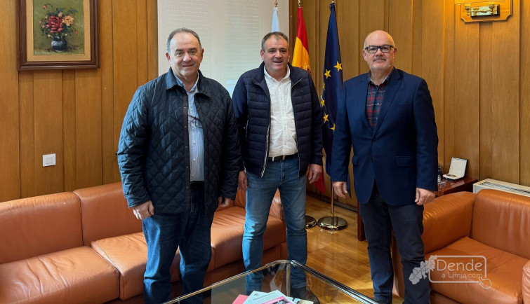 O subdelegado do Goberno recibe ao alcalde e ao concelleiro de Obras de Xinzo de Limia