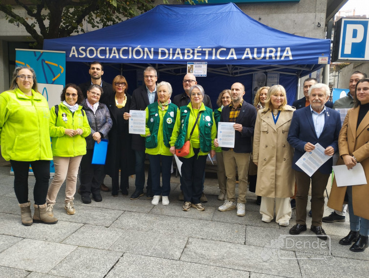 O Delegado Territorial da Xunta en Ourense participa na inauguración da carpa conmemorativa co motivo do Día Mundial da Diabetes