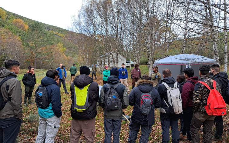 Alumnado  do IES Cidade de Antioquia visitou a Reserva de Vilariño de Couso