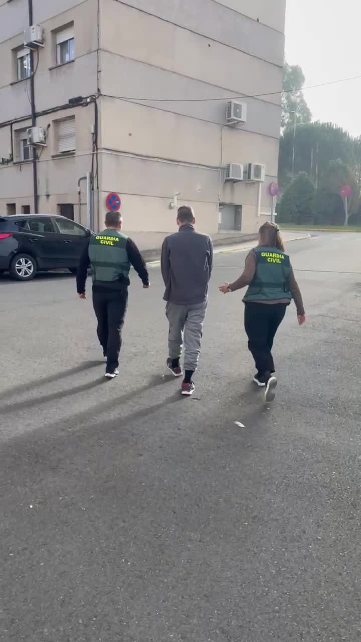 Detido un veciño de Xinzo por tenencia de pornografía infantil.
